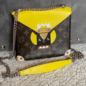 Louis Vuitton monogram pochette mask PM